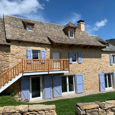 La Combe Aux Fées 3*