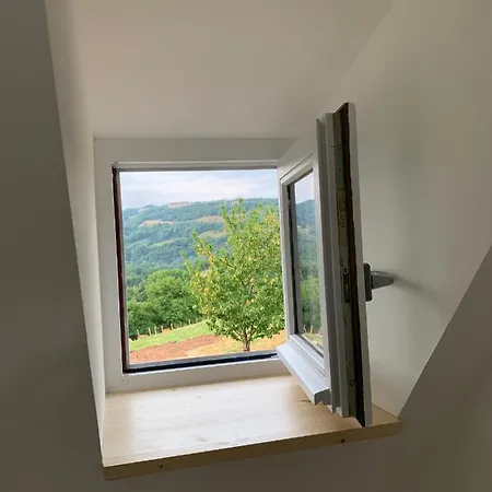 Bed & Breakfast La Combe Aux Fees