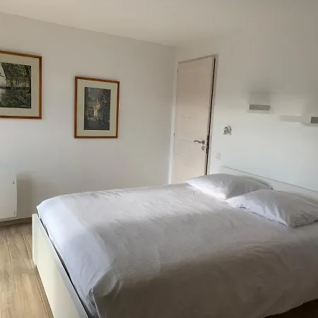 La Combe Aux Fees Saint-Côme-dʼOlt