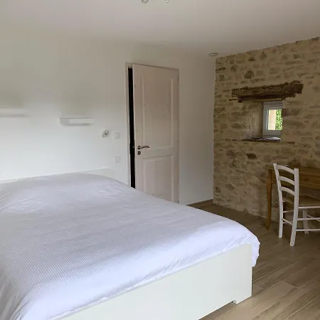 La Combe Aux Fees 3*