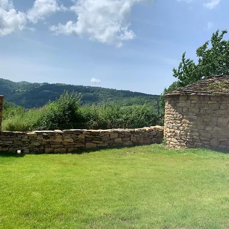 Bed & Breakfast La Combe Aux Fees