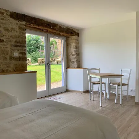 Bed & Breakfast La Combe Aux Fees Saint-Côme-dʼOlt