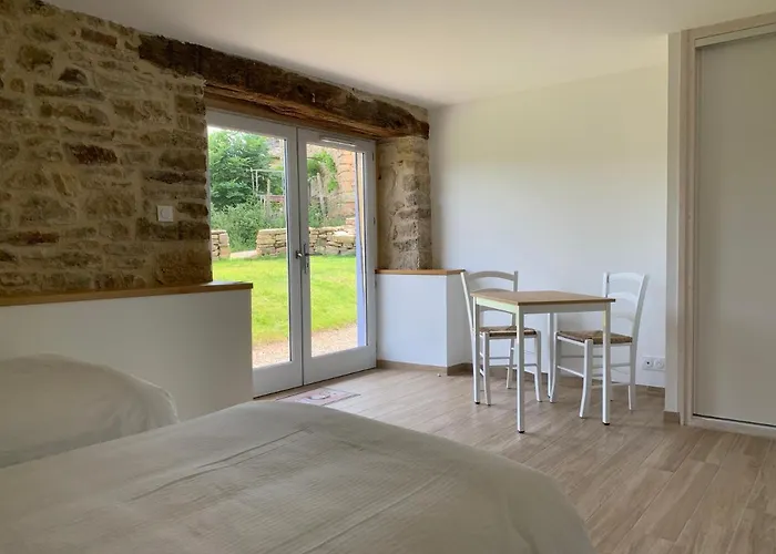 Bed & Breakfast La Combe Aux Fees Saint-Côme-dʼOlt